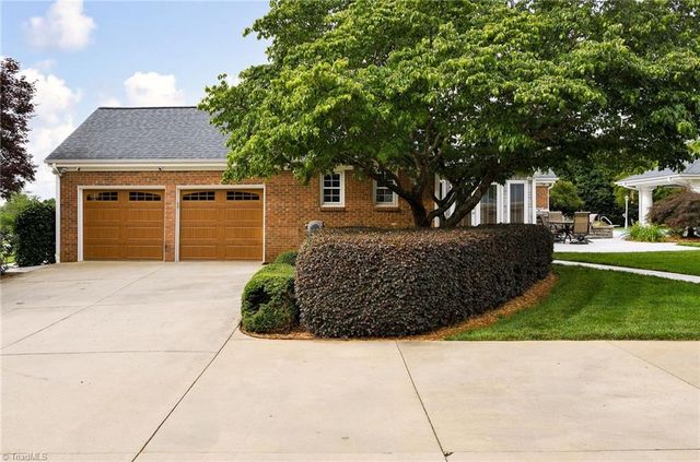 121 Fescue Drive, Advance, NC 27006