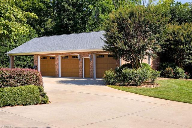 121 Fescue Drive, Advance, NC 27006