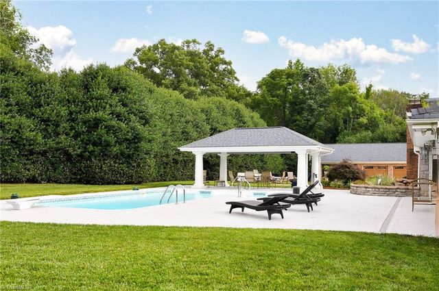 121 Fescue Drive, Advance, NC 27006