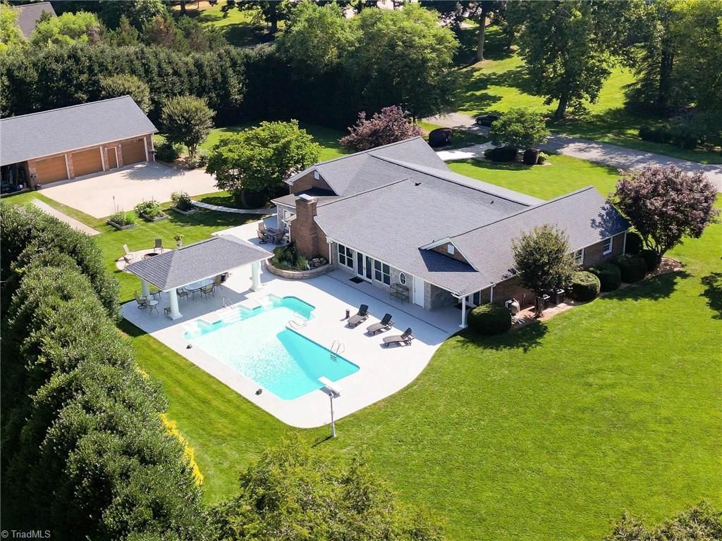 121 Fescue Drive, Advance, NC 27006