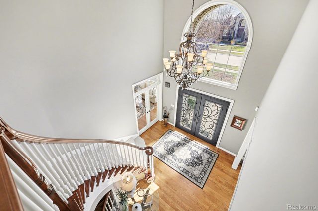 6641 Shadydale Drive, Shelby Charter Township, MI 48316