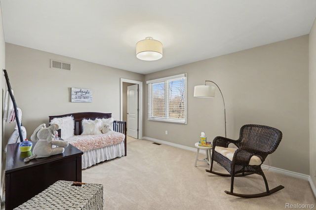 6641 Shadydale Drive, Shelby Charter Township, MI 48316