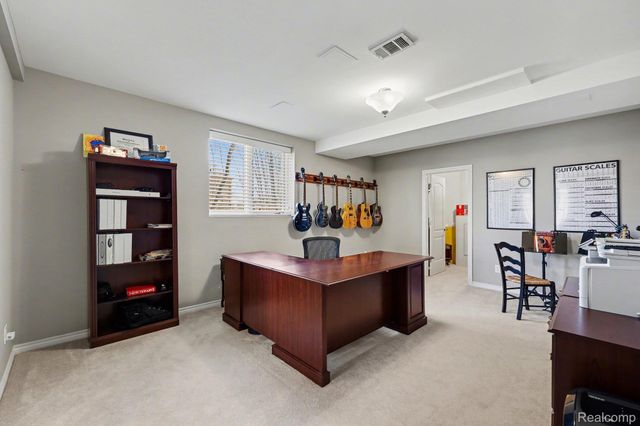 6641 Shadydale Drive, Shelby Charter Township, MI 48316