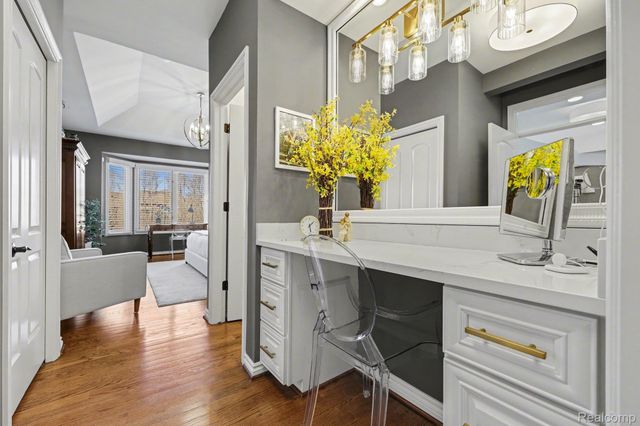 6641 Shadydale Drive, Shelby Charter Township, MI 48316