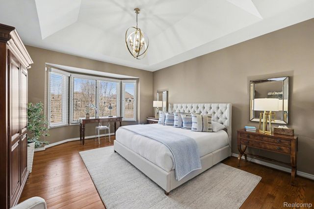 6641 Shadydale Drive, Shelby Charter Township, MI 48316