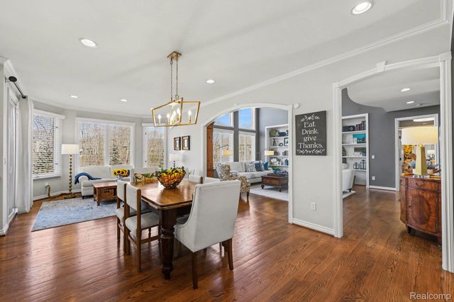 6641 Shadydale Drive, Shelby Charter Township, MI 48316