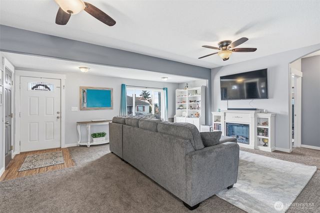 705 Cowlitz Way, Kelso, WA 98626