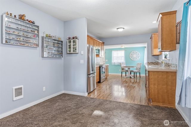 705 Cowlitz Way, Kelso, WA 98626