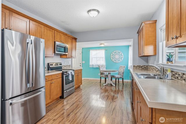 705 Cowlitz Way, Kelso, WA 98626