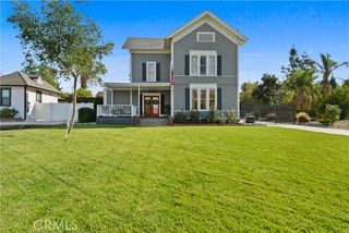 1033 W Palm Avenue, Redlands, CA 92373