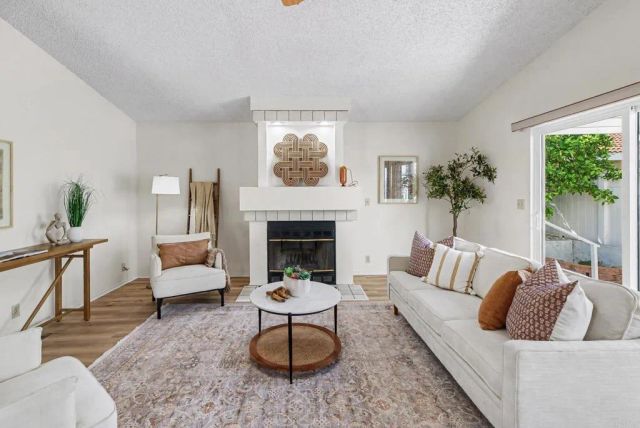 2010 W. San Marcos Blvd. 90, San Marcos, CA 92078