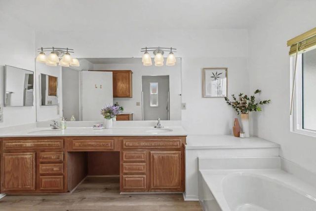 2010 W. San Marcos Blvd. 90, San Marcos, CA 92078