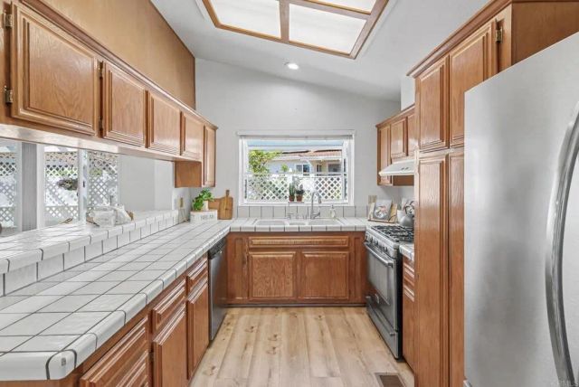 2010 W. San Marcos Blvd. 90, San Marcos, CA 92078