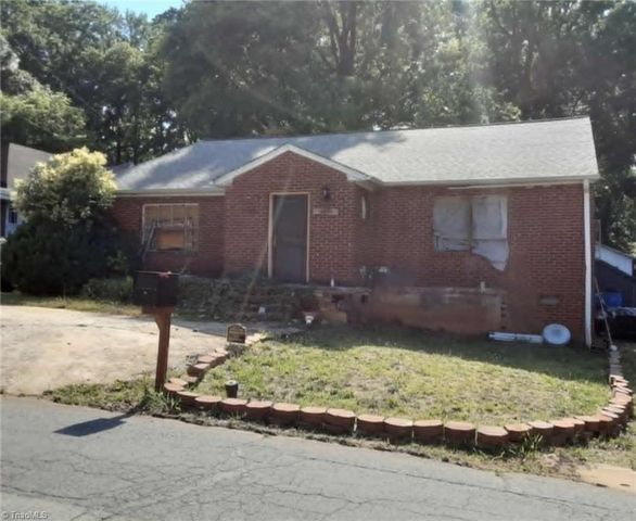308 Westside Drive, Lexington, NC 27292