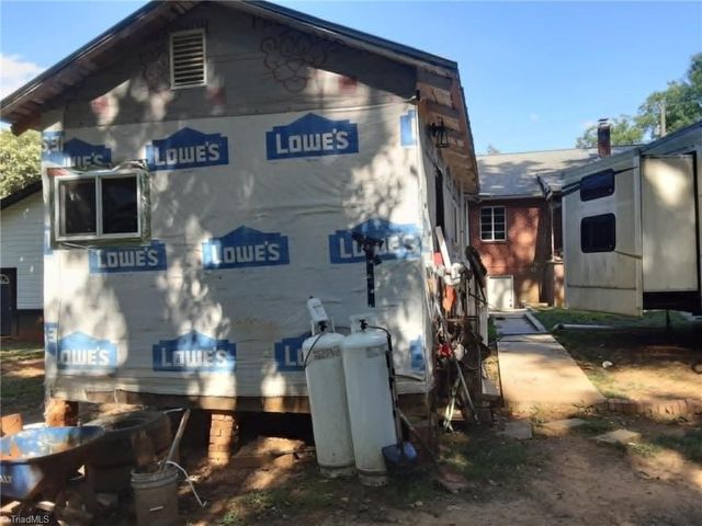 308 Westside Drive, Lexington, NC 27292