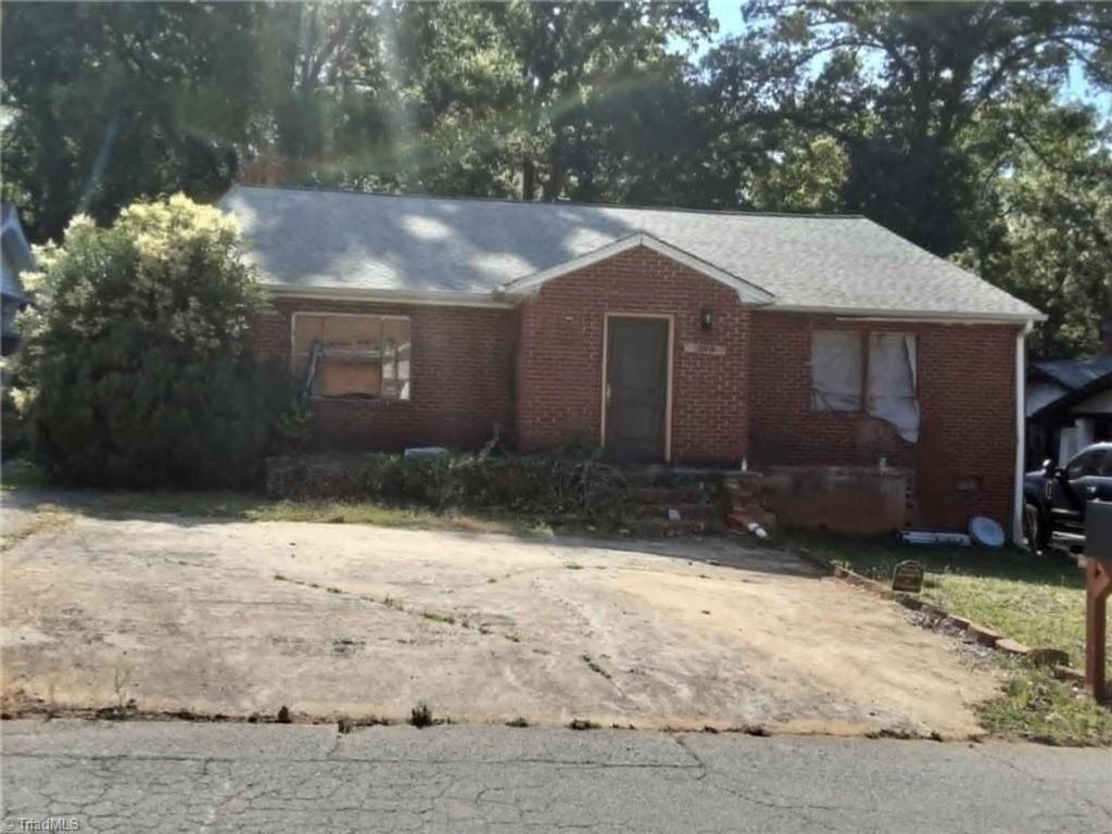 308 Westside Drive, Lexington, NC 27292