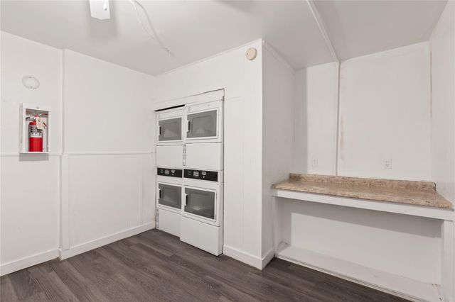 1301 W Ben White BLVD 108, Austin, TX 78704