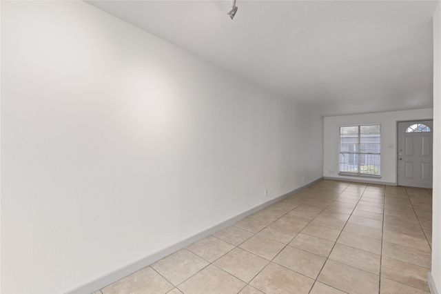 1301 W Ben White BLVD 108, Austin, TX 78704