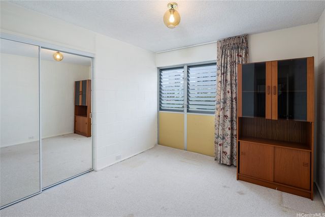 509 University Avenue 504, Honolulu, HI 96826