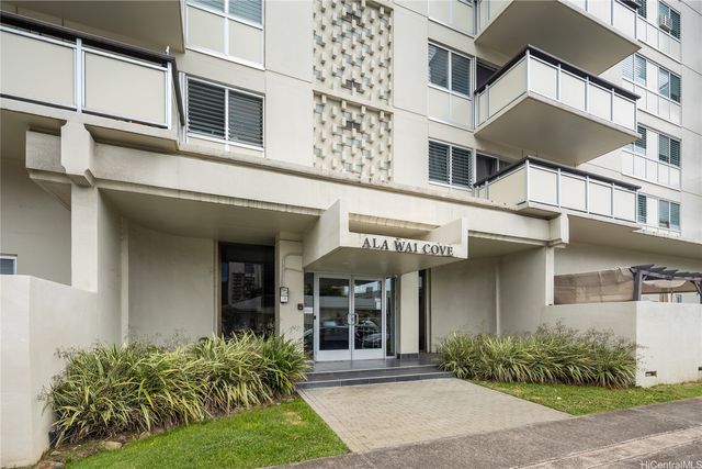 509 University Avenue 504, Honolulu, HI 96826