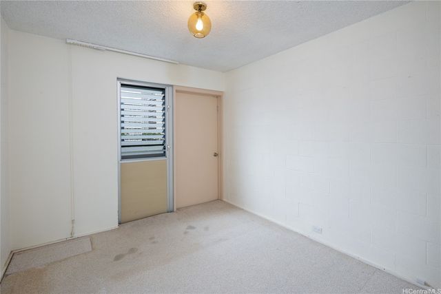 509 University Avenue 504, Honolulu, HI 96826