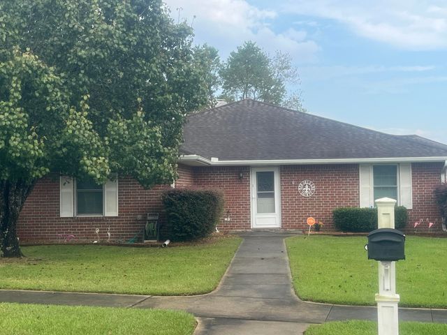 1902 Brookhaven, Deridder, LA 70634