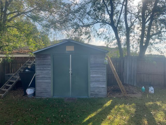 1902 Brookhaven, Deridder, LA 70634