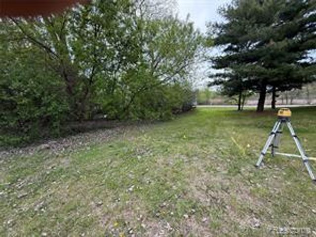 59 Lochaven Road, Waterford, MI 48327