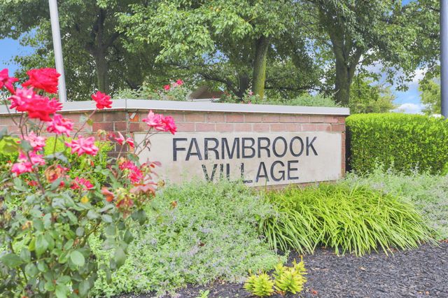 2018 Farmbrook Circle N, Grove City, OH 43123