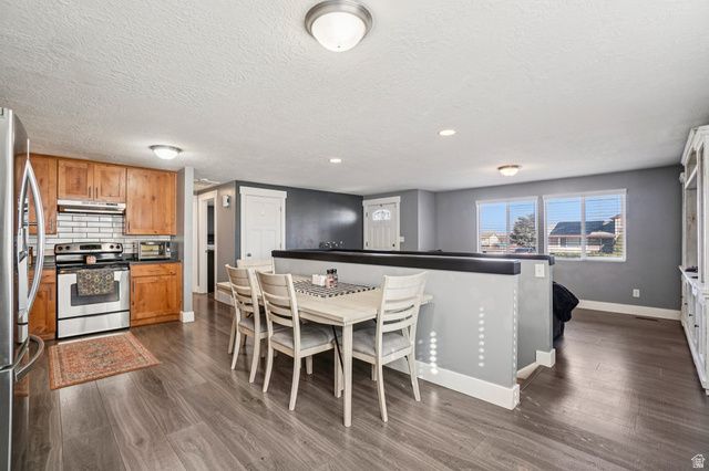 7185 W TENWAY DR, West Valley City, UT 84128