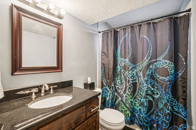 7185 W TENWAY DR, West Valley City, UT 84128