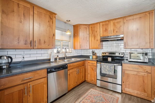 7185 W TENWAY DR, West Valley City, UT 84128