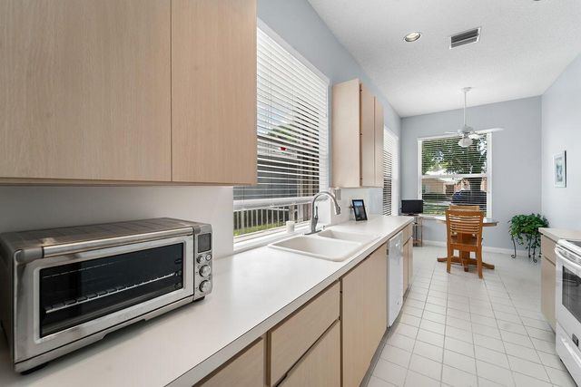 5166 SE Inkwood Way, Hobe Sound, FL 33455