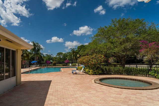 5166 SE Inkwood Way, Hobe Sound, FL 33455
