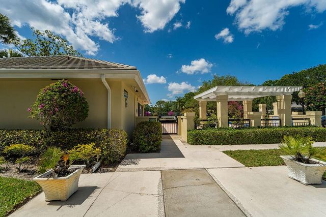 5166 SE Inkwood Way, Hobe Sound, FL 33455