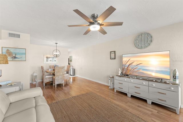 2461 CANADIAN WAY 27, Clearwater, FL 33763