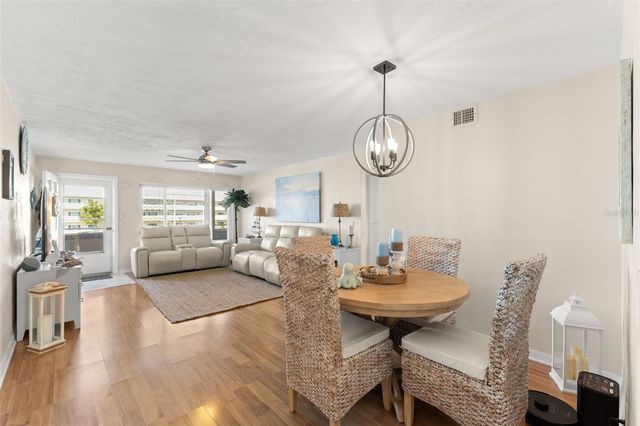 2461 CANADIAN WAY 27, Clearwater, FL 33763