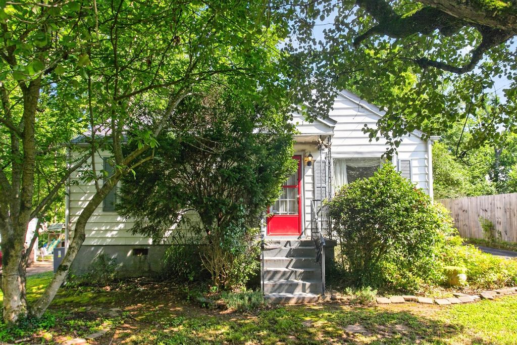 411 Lanier Dr, Madison, TN 37115
