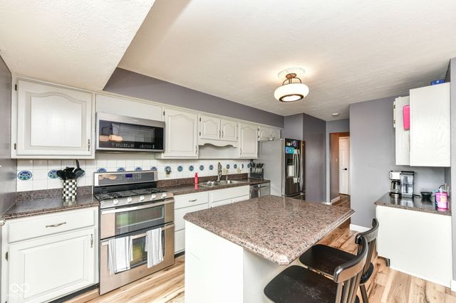 1007 Rolling Barrel Road, Pendleton, IN 46064