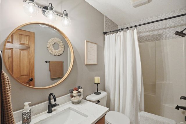 1309 Crooked Creek Parkway, Fort Wayne, IN 46845