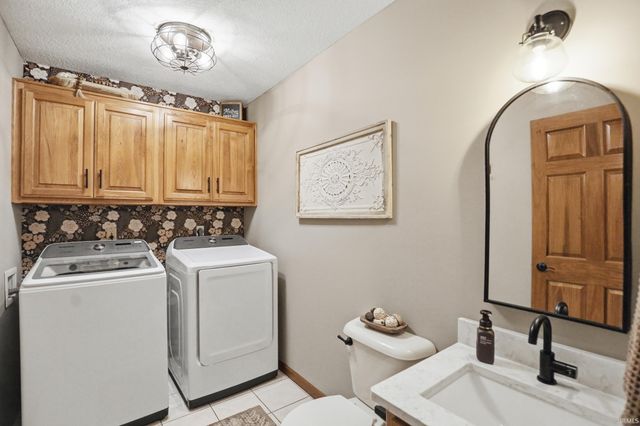1309 Crooked Creek Parkway, Fort Wayne, IN 46845