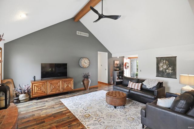 1309 Crooked Creek Parkway, Fort Wayne, IN 46845