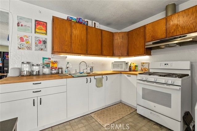 2668 Randolph Street, Huntington Park, CA 90255