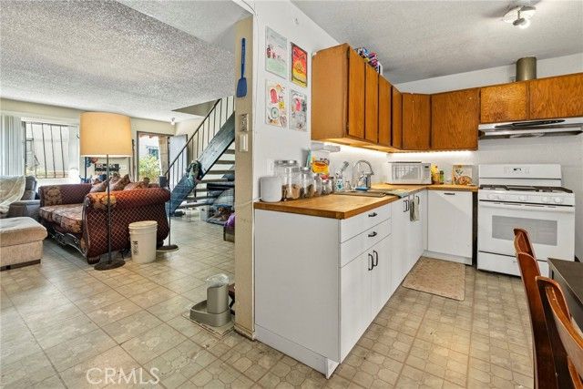 2668 Randolph Street, Huntington Park, CA 90255