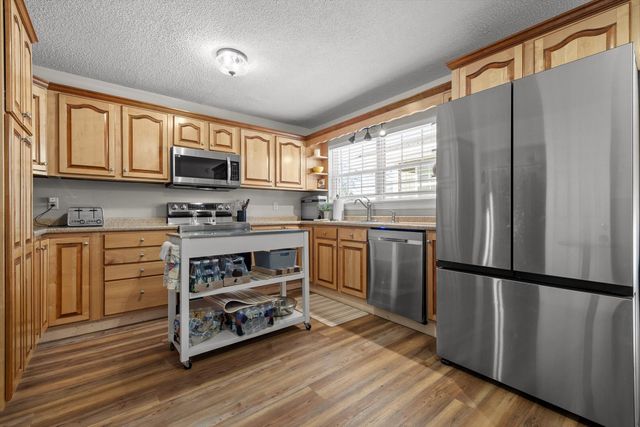 92 S Glade Road, Fort Oglethorpe, GA 30742