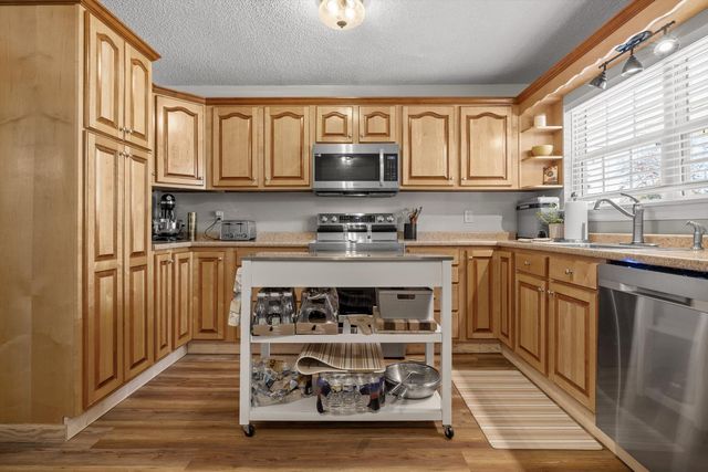 92 S Glade Road, Fort Oglethorpe, GA 30742