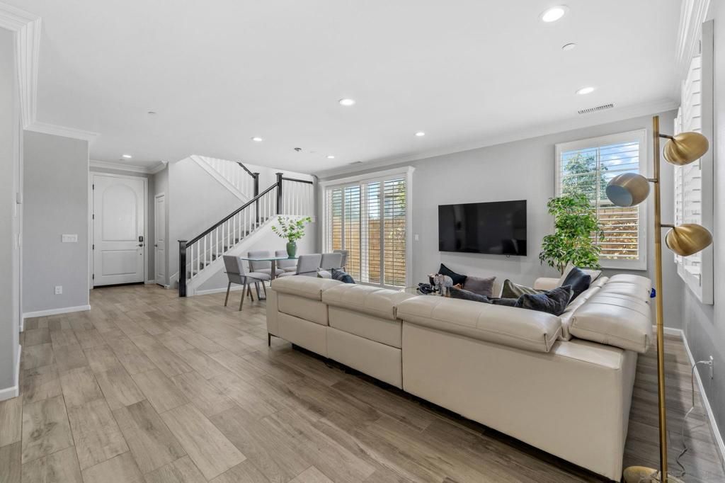 Image 10 of property listing at 13348 Camelia Way, San Diego, CA 92130