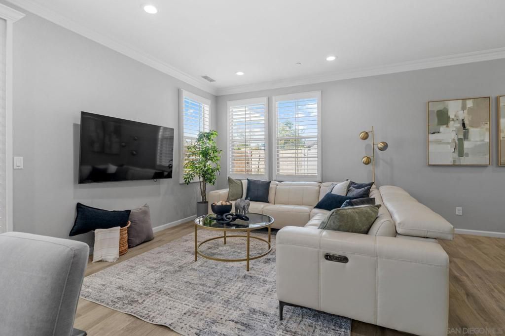 Image 8 of property listing at 13348 Camelia Way, San Diego, CA 92130