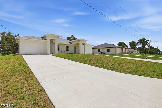 4710 27th ST SW, Lehigh Acres, FL 33973