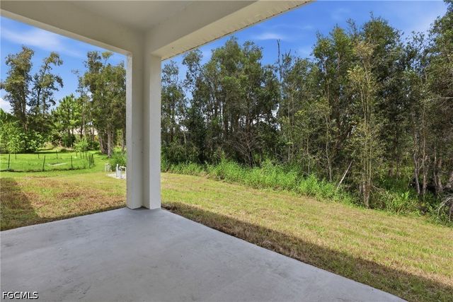 4710 27th ST SW, Lehigh Acres, FL 33973